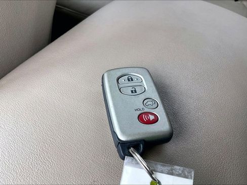 Used 2009 Toyota Venza Base image 12