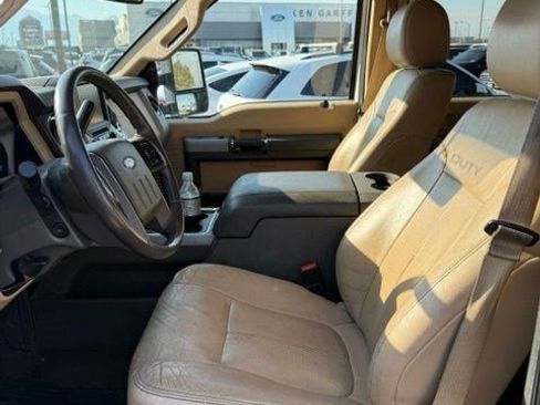 Used 2015 Ford F250 4x4 Crew Cab Super Duty image 14