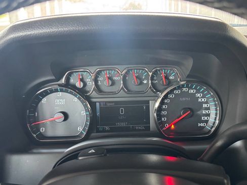 Used 2019 Chevrolet Tahoe LS RWD image 9