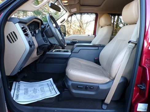 Used 2015 Ford F350 Lariat image 15