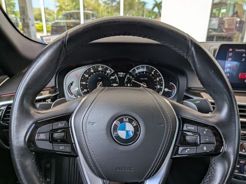 Used 2019 BMW 540i w/ Convenience Package RWD image 29