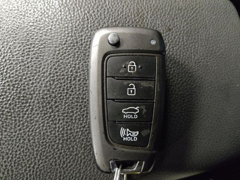 Used 2021 Hyundai Accent SEL w/ Cargo Package FWD image 32