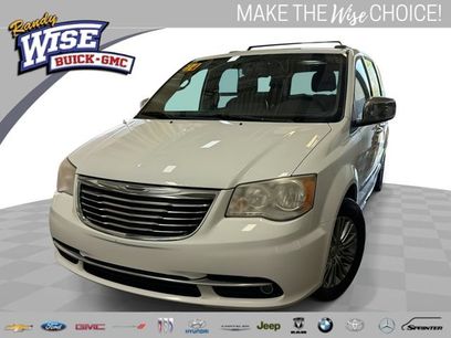 Used 2014 Chrysler Town & Country Touring-L w/ Driver Convenience Group