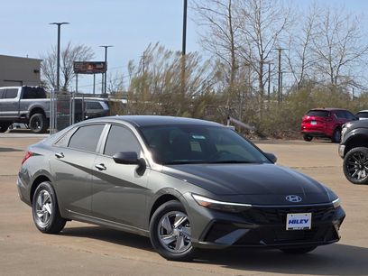 Certified 2026 Hyundai Elantra SE
