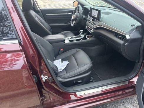 Used 2025 Nissan Altima 2.5 SL image 5
