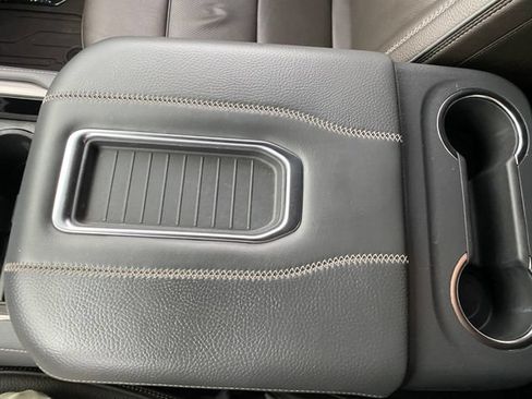 Used 2024 GMC Yukon Denali AWD/4WD image 24