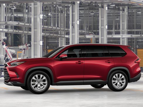 New 2026 Toyota Grand Highlander FWD image 3