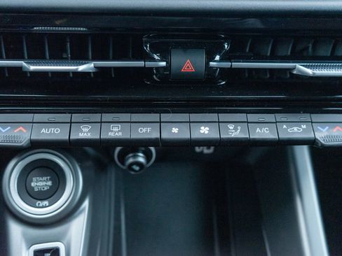 Used 2024 Dodge Hornet GT image 18