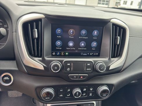 Used 2024 GMC Terrain SLT AWD/4WD image 37