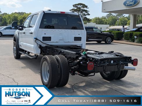 New 2025 Ford F450 XL w/ XL Chrome Package image 6