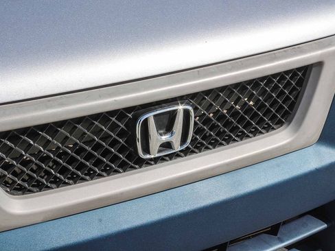 Used 2005 Honda Element EX image 11