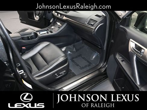 Used 2017 Lexus CT 200h image 15