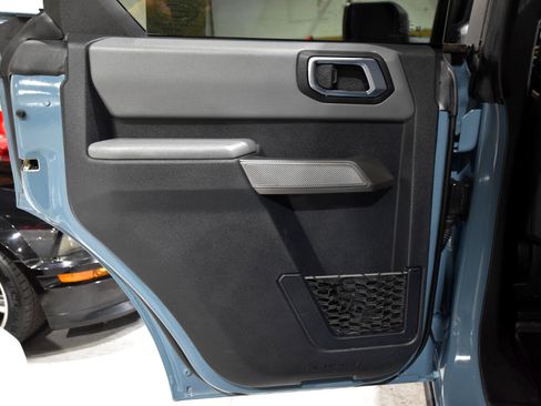 Used 2023 Ford Bronco Everglades image 49