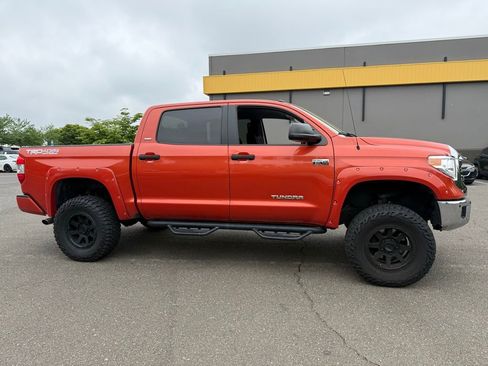 Used 2016 Toyota Tundra SR5 AWD/4WD image 4