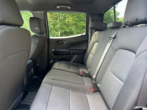 Certified 2024 Chevrolet Colorado Trail Boss w/ Advanced Trailering Package AWD/4WD image 17