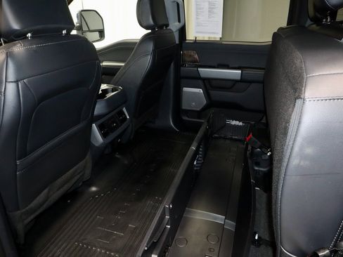 Certified 2024 Ford F250 Lariat w/ Chrome Package image 22