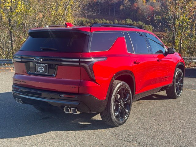 New 2027 Chevrolet Traverse RS w/ LPO, Floor Liner Package AWD/4WD image 7