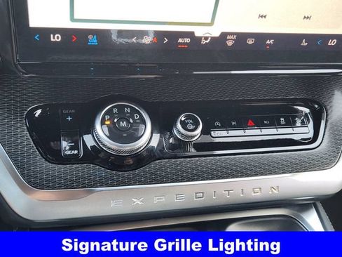 New 2026 Ford Expedition Max Platinum w/ Stealth Appearance Package AWD/4WD image 19