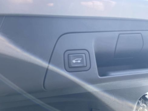 Used 2023 Buick Envision Preferred image 6