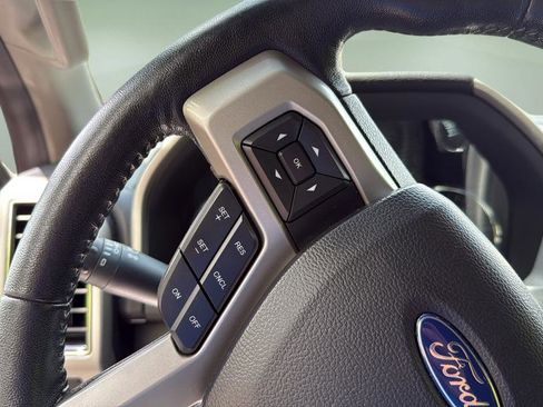 Used 2018 Ford F150 Lariat w/ Equipment Group 502A Luxury AWD/4WD image 19