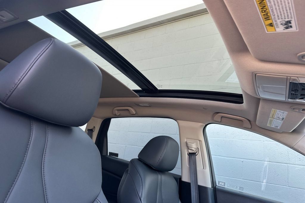 Certified 2023 Acura RDX FWD image 21