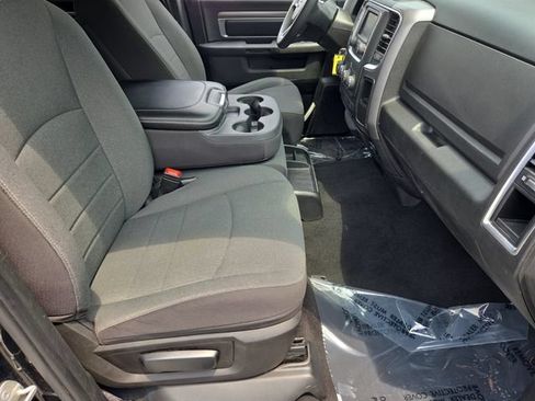 Used 2024 RAM 1500 Warlock AWD/4WD image 18