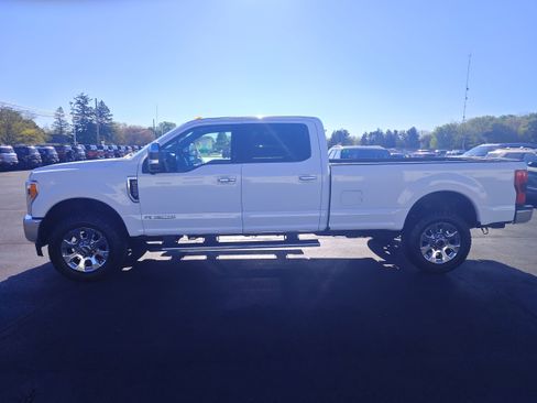 Used 2019 Ford F250 Lariat w/ Lariat Ultimate Package AWD/4WD image 1