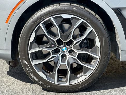 Used 2024 BMW X7 xDrive40i w/ M Sport Package image 39