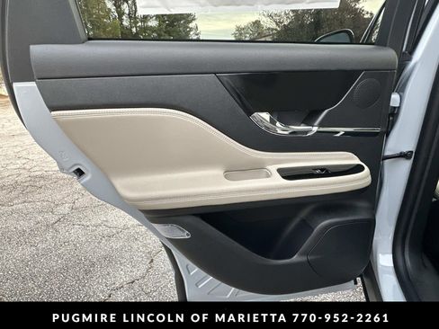 New 2026 Lincoln Corsair Premiere FWD image 22