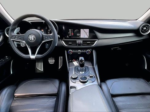 Used 2019 Alfa Romeo Giulia Ti Sport w/ Quick Order Package 22U Sport RWD image 16
