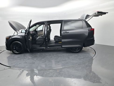 New 2026 Kia Carnival LX FWD image 48