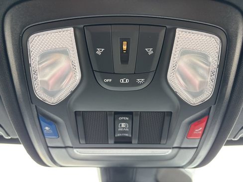 New 2026 RAM 1500 Express AWD/4WD image 16