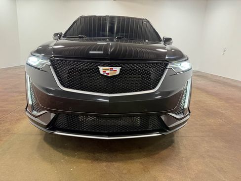 Used 2024 Cadillac XT6 Sport w/ LPO, Floor Liner Package AWD/4WD image 40