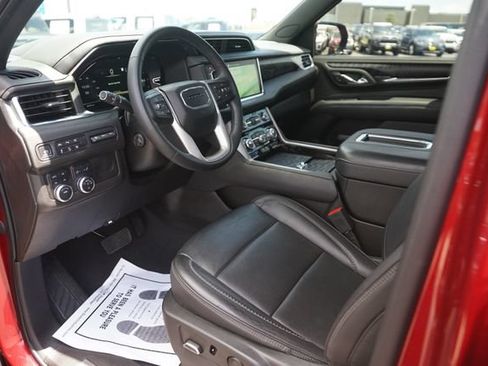 Used 2023 GMC Yukon Denali AWD/4WD image 8