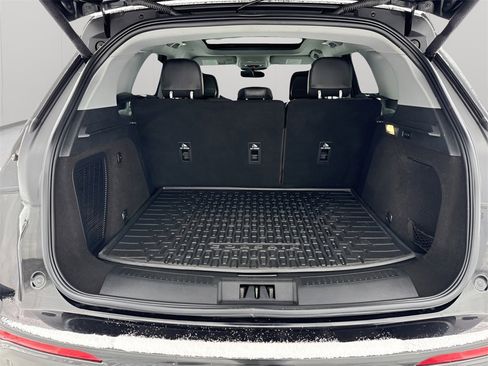 Used 2020 Lincoln Corsair Reserve w/ Equipment Group 201A image 19