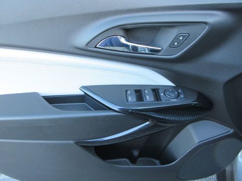 New 2026 Chevrolet Trax LT w/ LPO, Blackout Package image 21