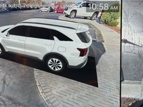 Used 2025 Kia Sorento SX image 35