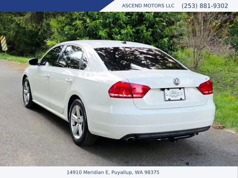 Used 2012 Volkswagen Passat 2.5 SE FWD image 3