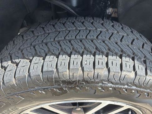 Used 2022 GMC Sierra 1500 AT4 image 10