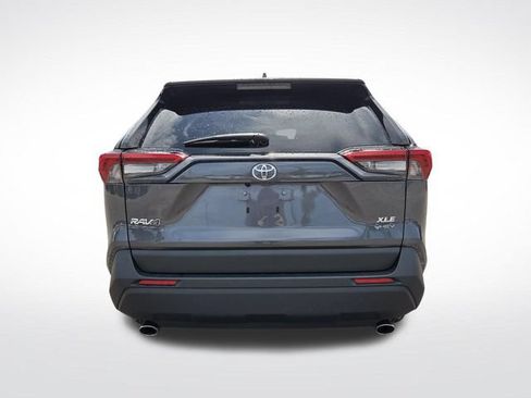 Used 2025 Toyota RAV4 XLE AWD/4WD image 8