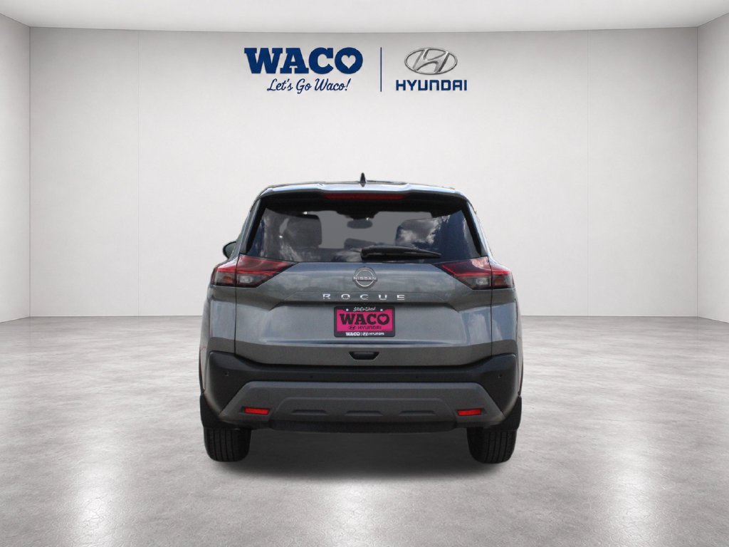 Used 2023 Nissan Rogue SV w/ SV Premium B Package FWD image 8