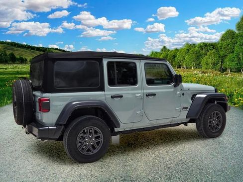 Used 2024 Jeep Wrangler Unlimited Sport AWD/4WD image 6