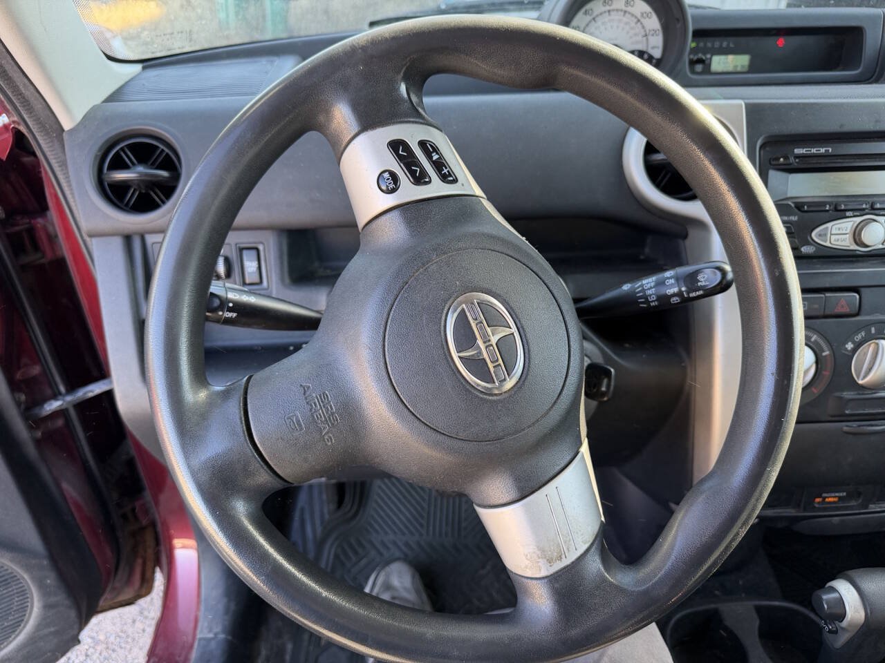 Used 2006 Scion xB FWD image 32