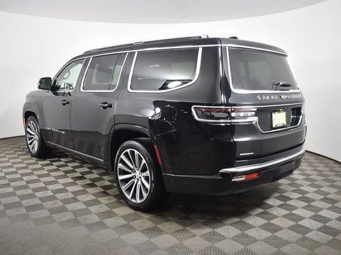 Used 2022 Jeep Grand Wagoneer Series II AWD/4WD image 4