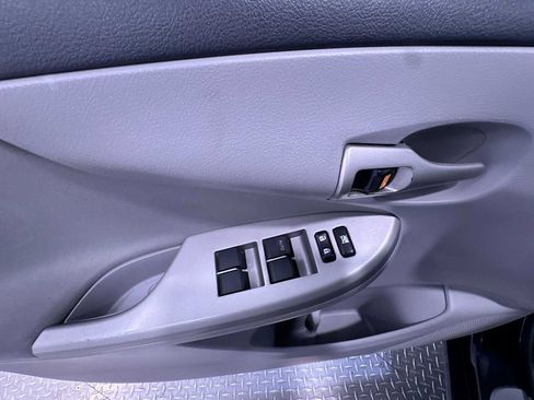 Used 2012 Toyota Corolla LE image 12