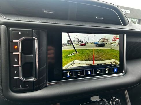 Used 2024 GMC Yukon XL Denali image 25