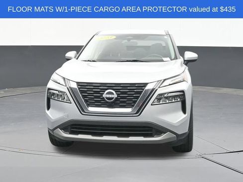 Used 2023 Nissan Rogue SV FWD image 2