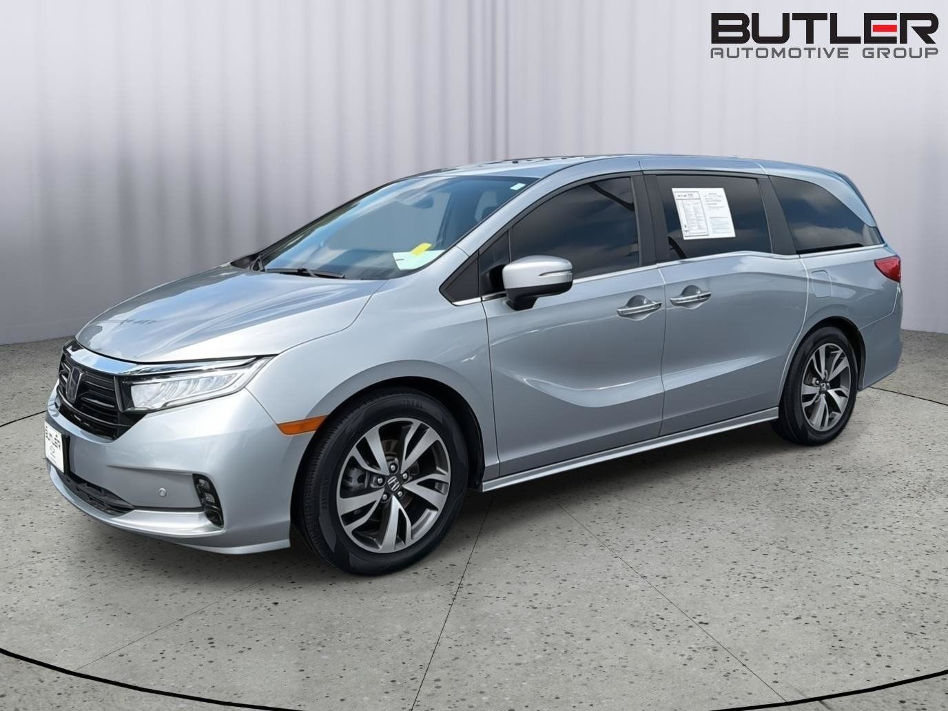 Used 2022 Honda Odyssey Touring image 1