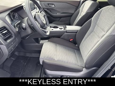 Used 2023 Nissan Rogue SV AWD/4WD image 10