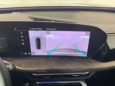 Used 2025 Audi Q5 Premium w/ Convenience Package image 28